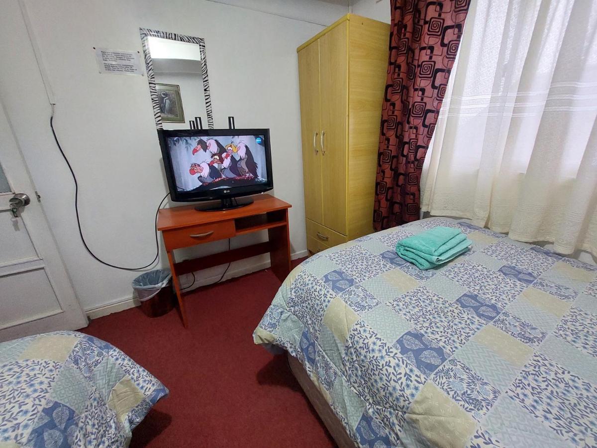 Hospedaje Familiar Punta Arenas Kültér fotó