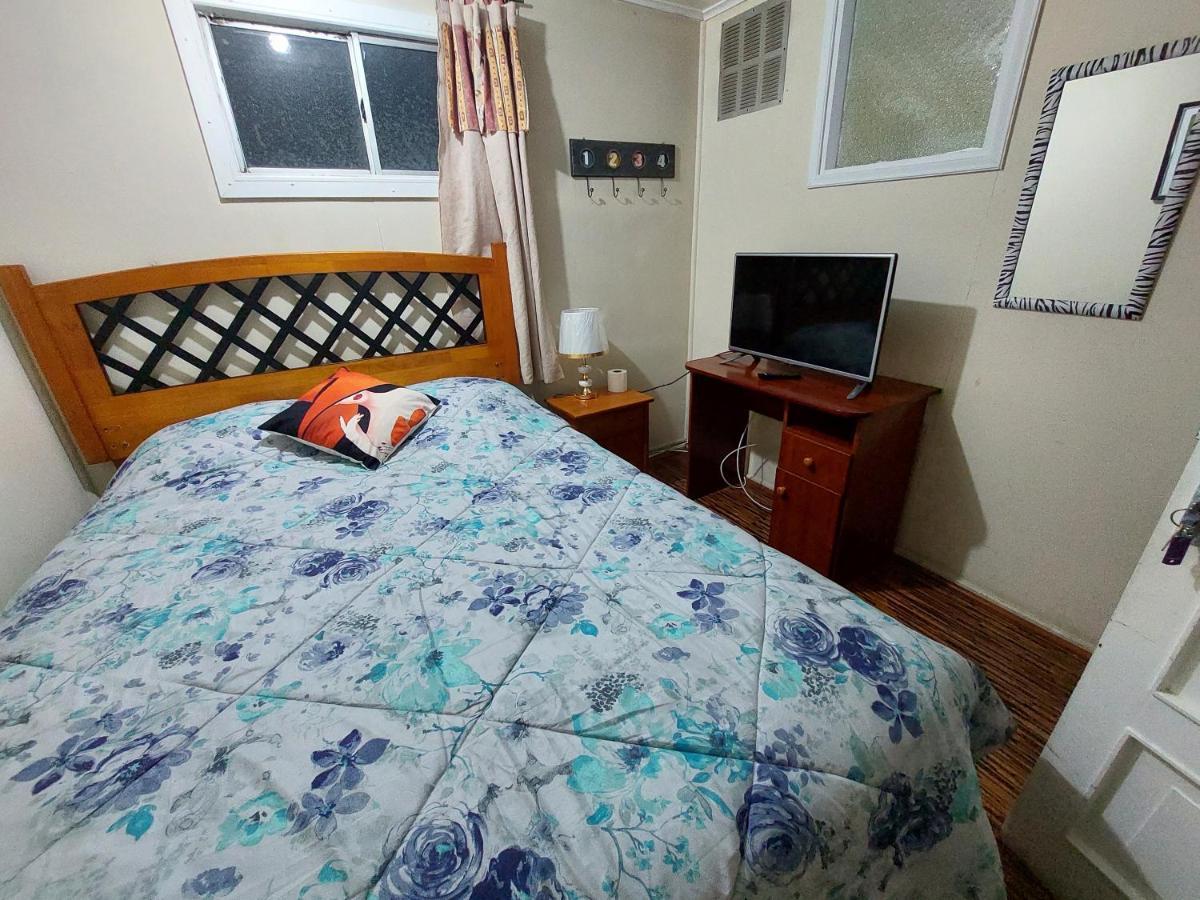 Hospedaje Familiar Punta Arenas Kültér fotó