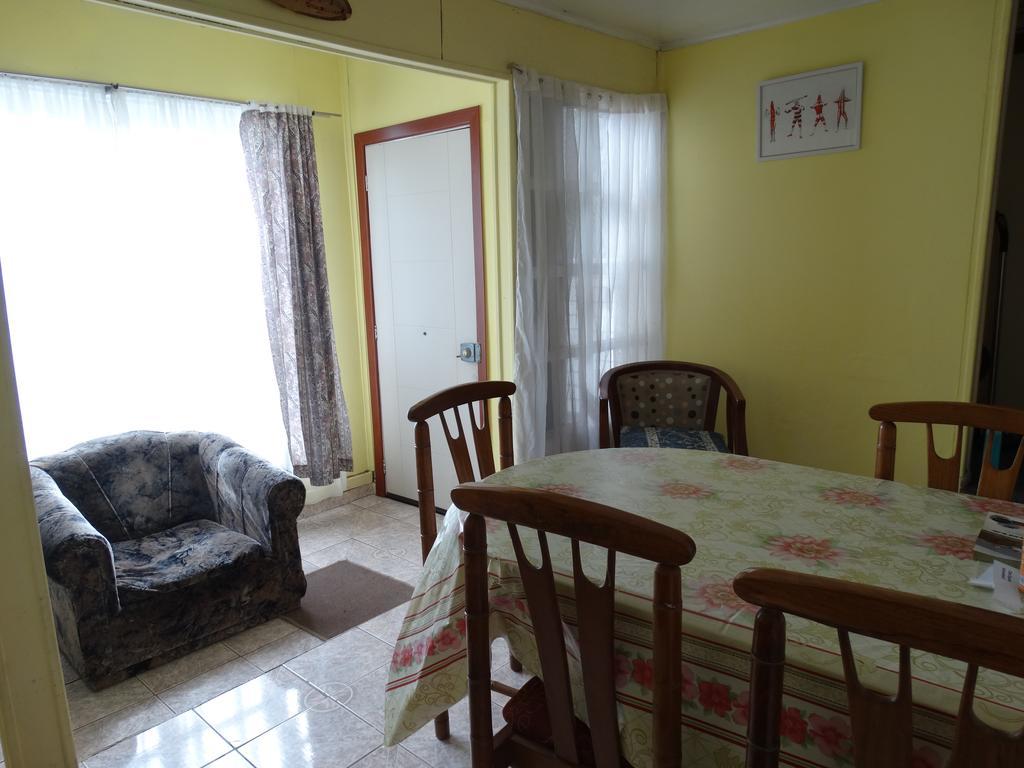 Hospedaje Familiar Punta Arenas Kültér fotó